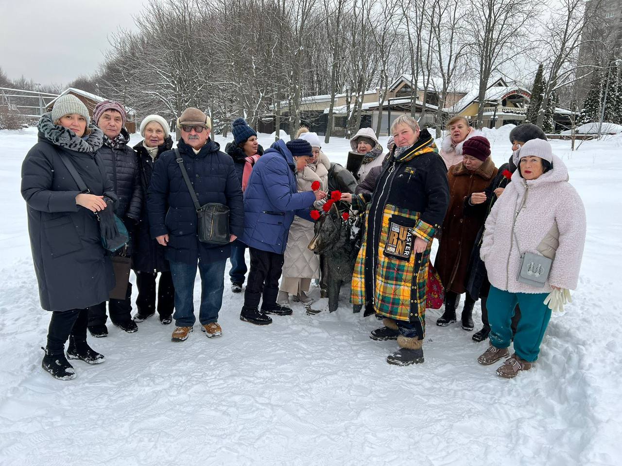 Мемориально-патронатная акция, проведенная общественными советниками главы управы в Терлецкой дубраве